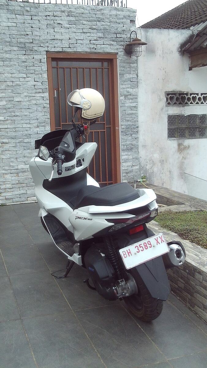 Honda PCX 160 generasi terbaru di Indonesia