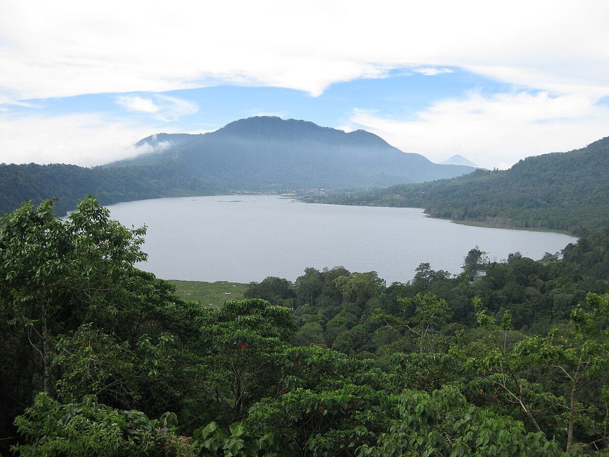 Danau Tamblingan dekat Munduk, Buleleng
