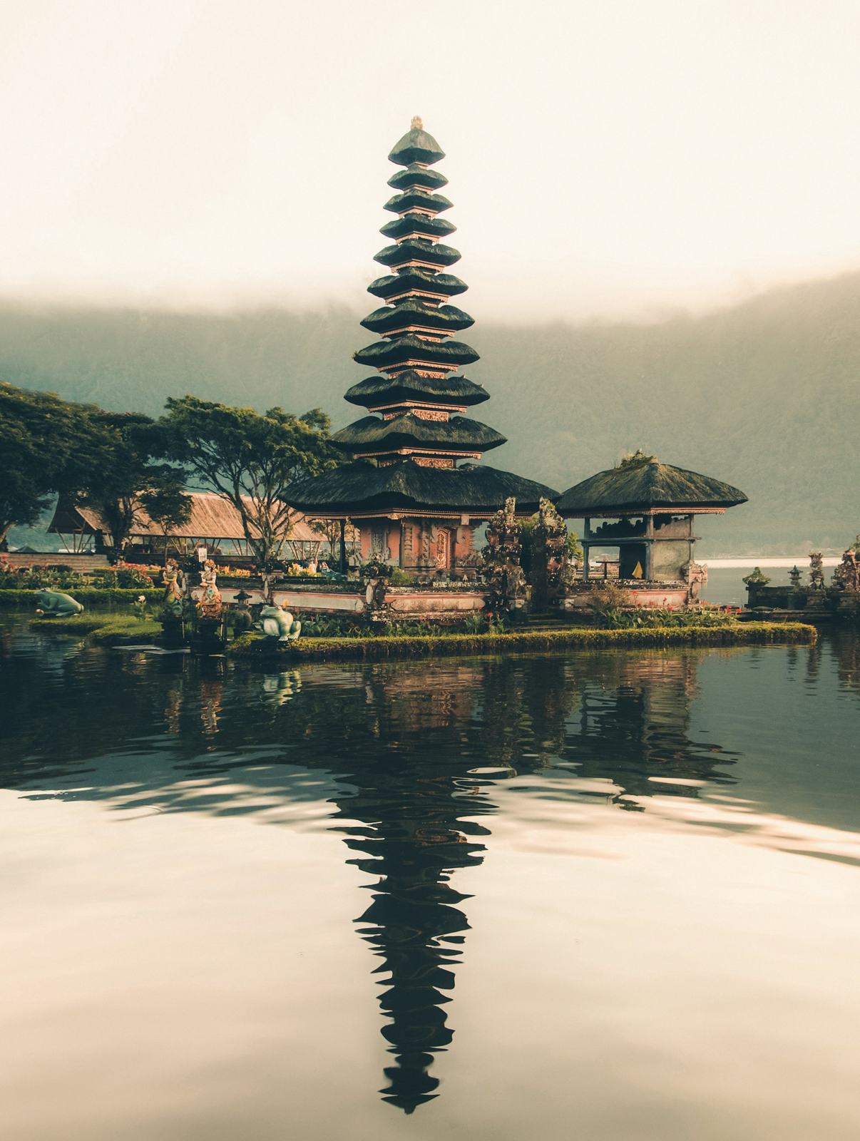 Ulun Danu Beratan temple in the Bedugul mist